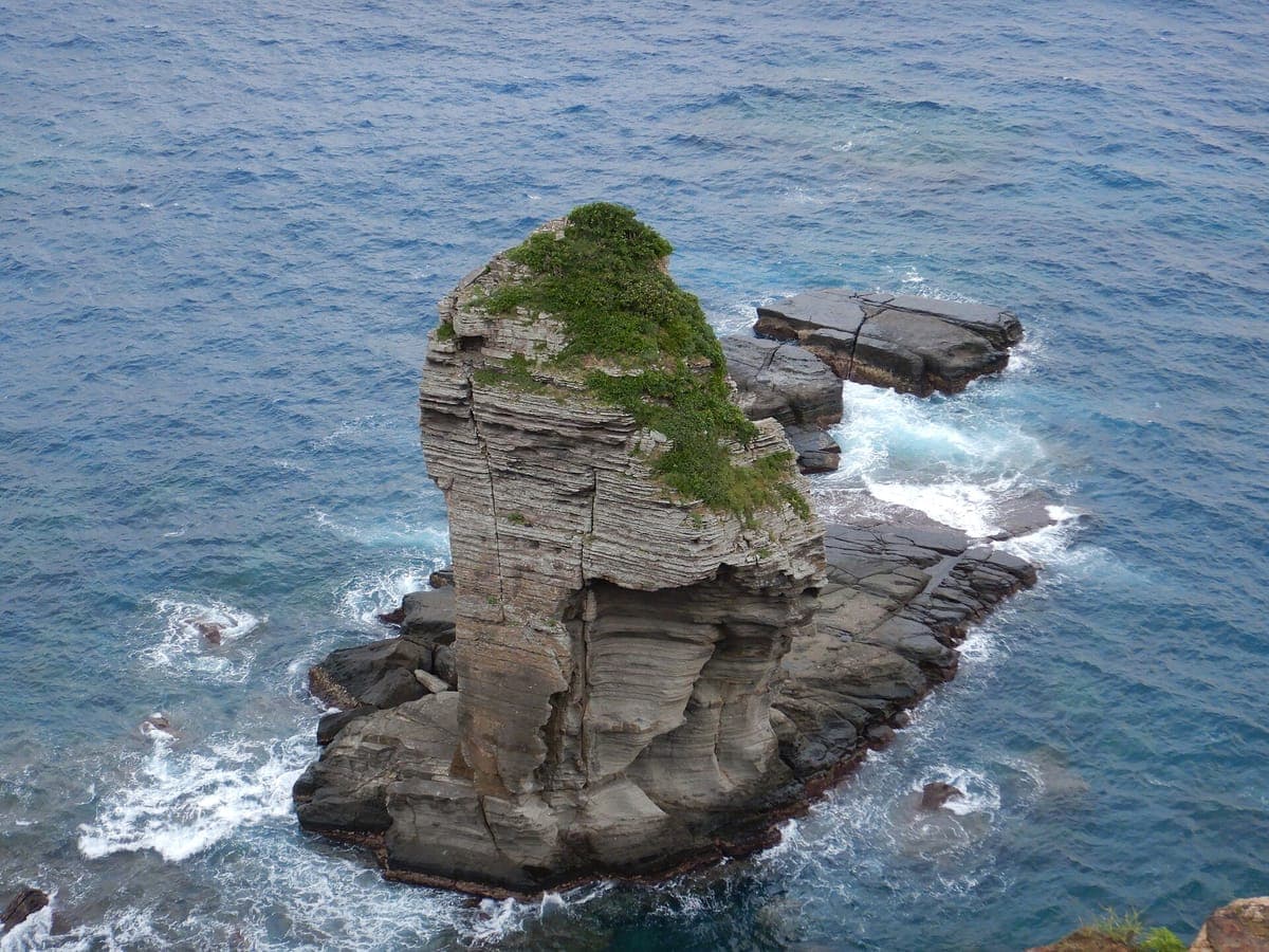 Tachigami-iwa